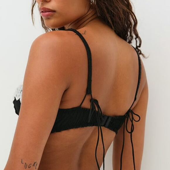 For Love & Lemons Maeve Underwire Bra Black White Lace Rosettes Womens NEW 36DD - Picture 3 of 11